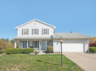 2225 Stowevalley Dr SE, Kentwood, MI 49508