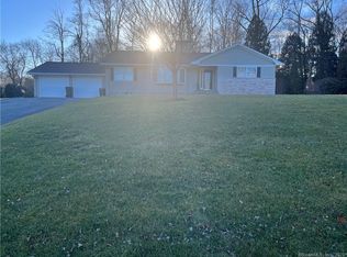 31 Morningside Dr, Easton, CT 06612