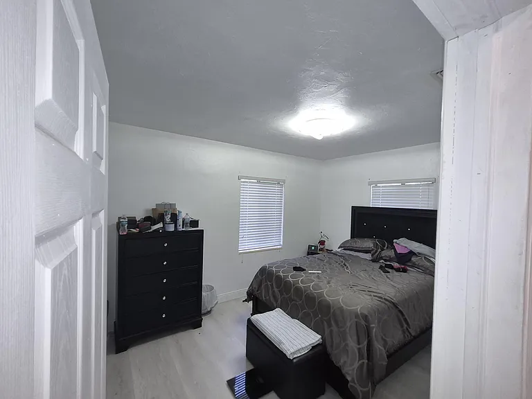 1760 NW 88th St — Photo 13