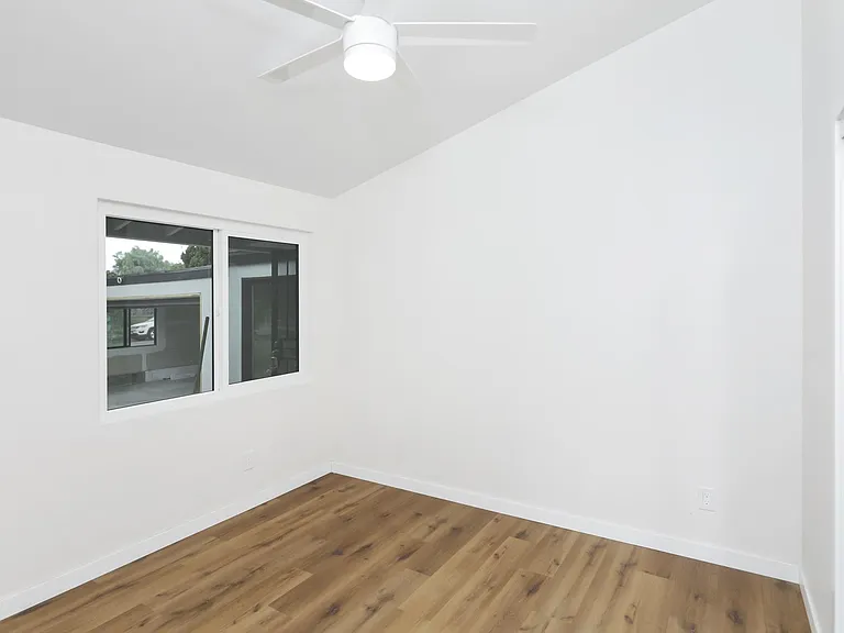 5311 Hewlett Dr — Photo 17