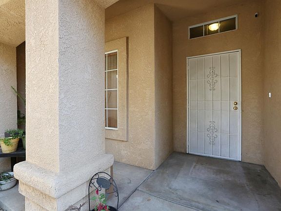 4th image of 709 N Crumal Ct