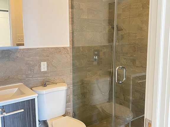5th image of 694 9th Ave #3A2