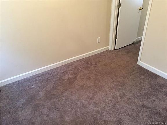 3rd image of 2816 Attaberry Dr