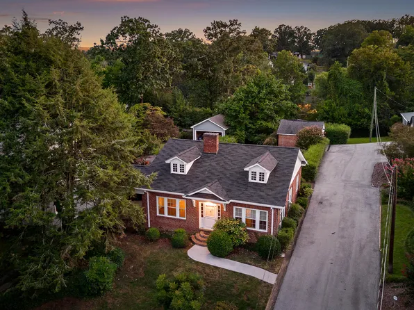 1284 Duane Rd, Chattanooga, TN 37405