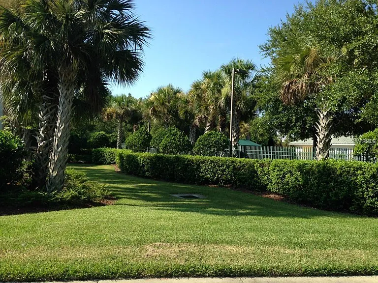 18147 Sterling Gate Cir #18147 — Photo 15
