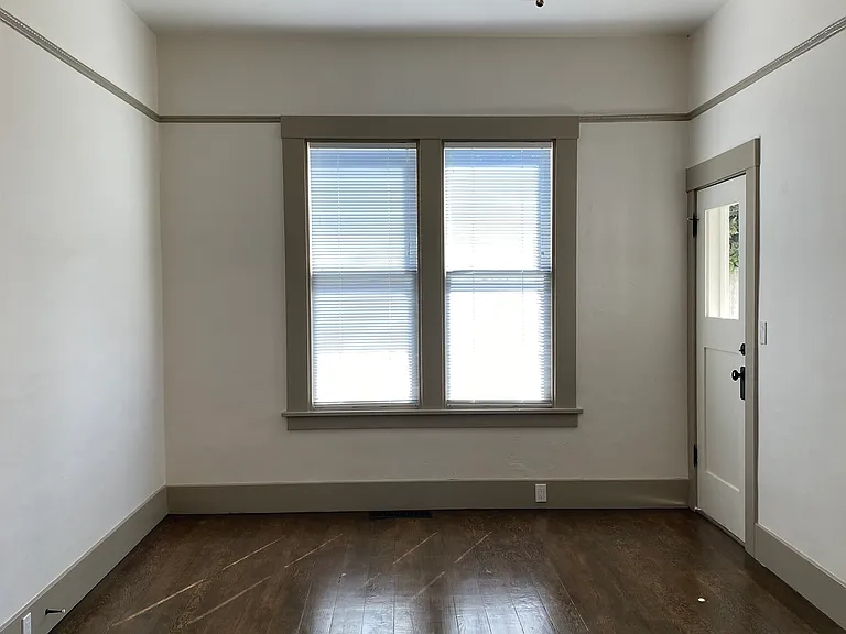 578 Broadway — Photo 17