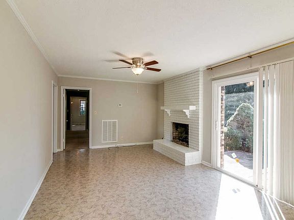 5th image of 2138 Harvill Dr