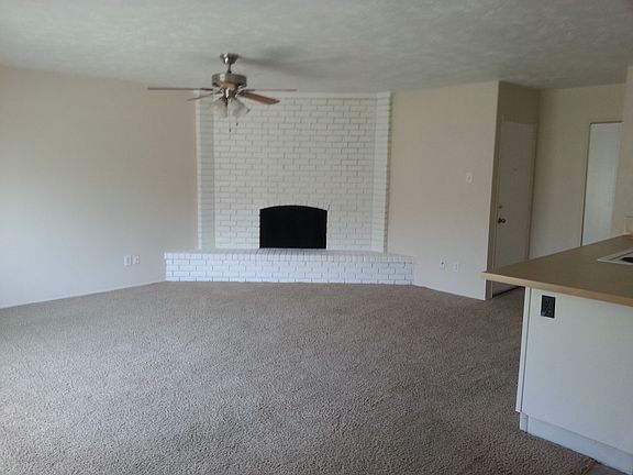 3rd image of 528 Northridge Dr