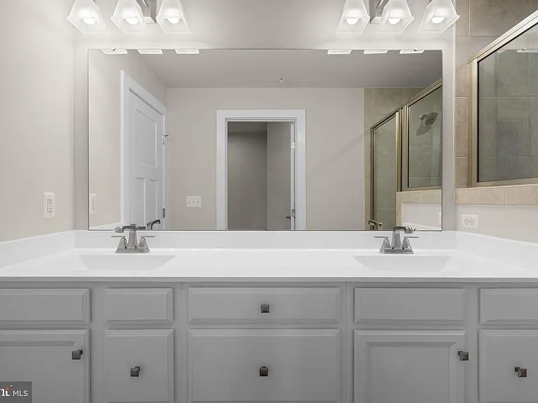 24715 Monk Meadows Ter — Photo 16