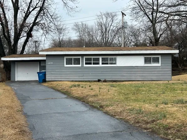 6826 Friarwood Dr, Saint Louis, MO 63134