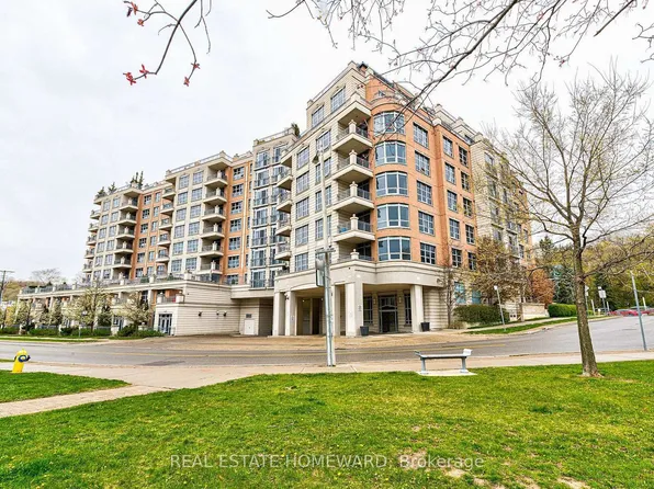 10 Old York Mills Rd #206, Toronto, ON M2P 2G9
