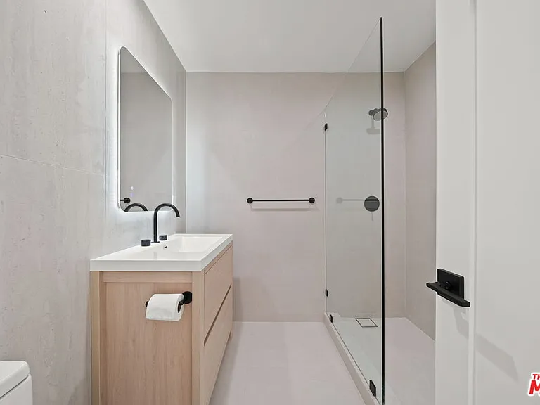 1201 Ohio Ave #3 — Photo 9
