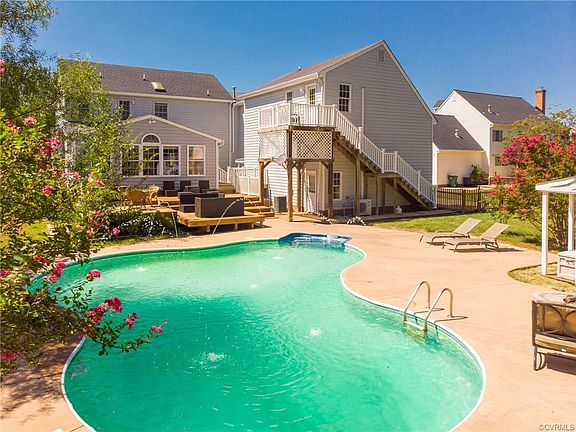 5th image of 10513 Farm Meadow Dr