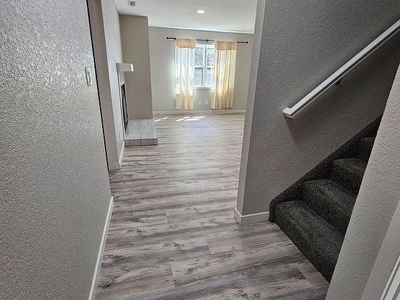2nd image of 6937 Gayle Lyn Ln