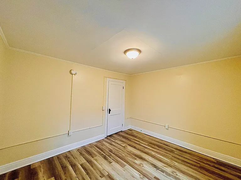 33 Follett St #B — Photo 34