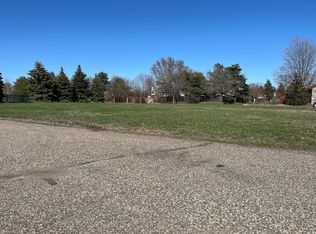 11477 Marketplace Dr N, Champlin, MN 55316