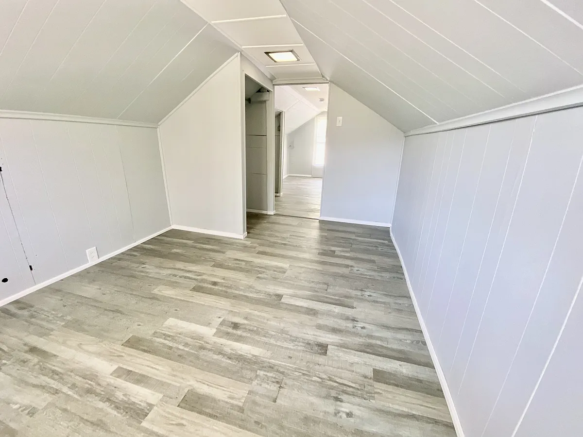 Building Photo - 509 La Motte Ln