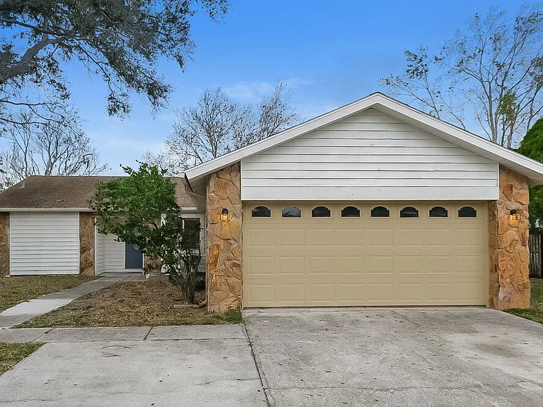 4360 Grandwood Ln — Photo 1