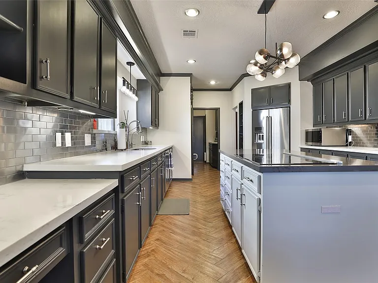 1818 Brookchester Dr — Photo 23