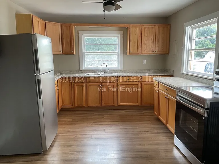 603 Martha Ave — Photo 10