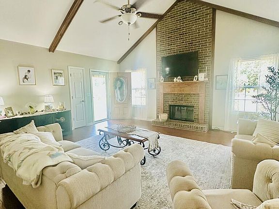 2nd image of 133 Walding Ct