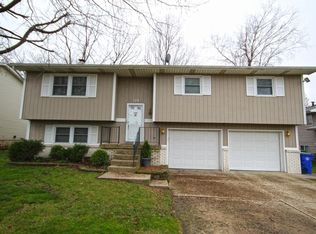 179 Fenway Dr, Decatur, IL 62521