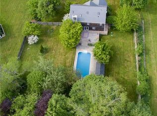 158 Stonegate Dr, Portsmouth, RI 02871