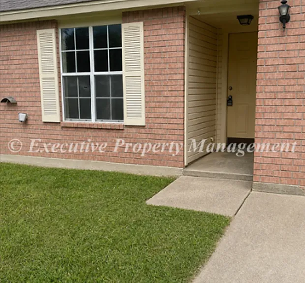 1140-1142 County Road 4804 — Photo 2