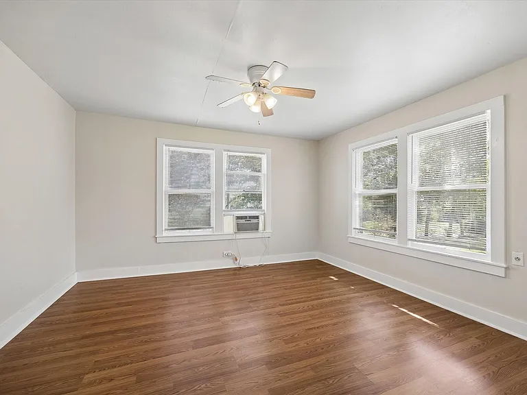 1379 Main St — Photo 3