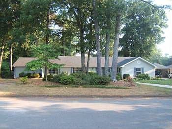 1st image of 2114 Chickasaw Dr