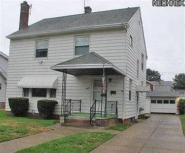 1025 Dillewood Rd photo 1