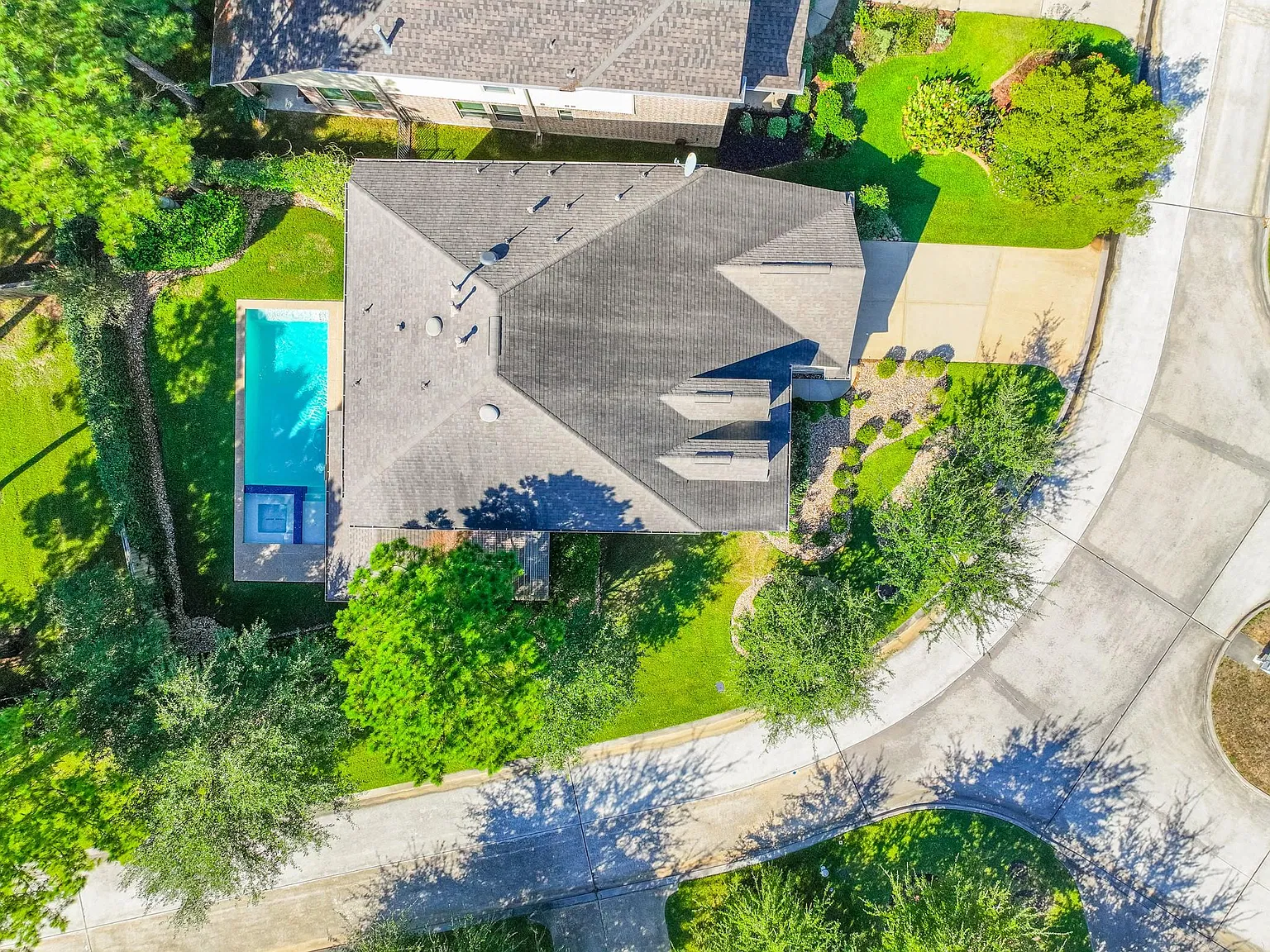 4 bed, 3.5 bath, 2764 sqft, $4,800 — Photo 3