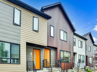 318 N Redstone Cres NE, Calgary, AB T3N1M4