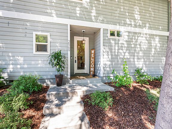 2nd image of 2569 Parkwood Village Ln