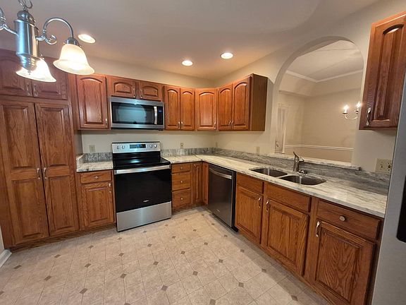 2nd image of 1023 E Schumaker Manor Dr #1