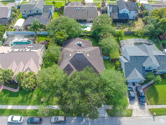 2nd image of 1683 Thornhill Cir