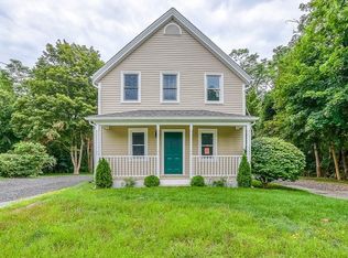 2 Fearing Hill Rd, Wareham, MA 02571