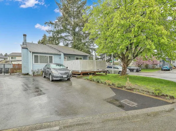 12902 72a Ave, Surrey, BC V3W 6Z2