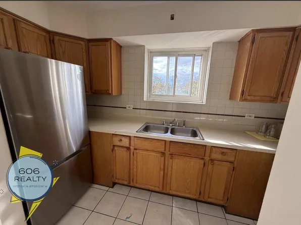 Cicero Apartments!, 5758 W 35th St #305, Cicero, IL 60804