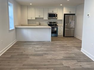 190 Pleasant St #4, Marblehead, MA 01945