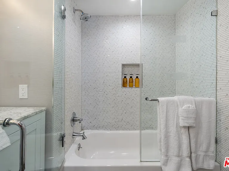 22711 Margarita Dr — Photo 56