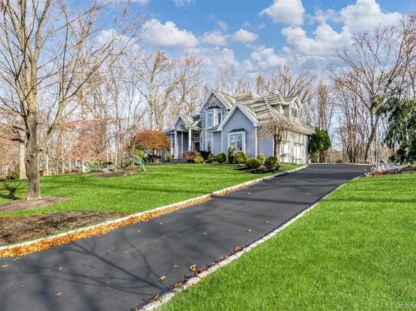 6 Wedge Way, Suffern, NY 10901