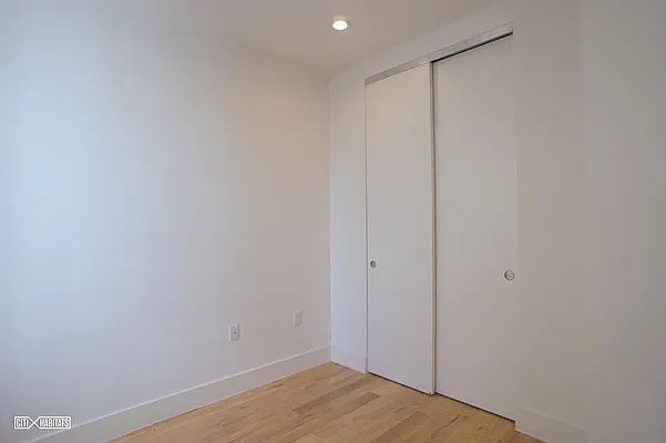 Rented by Citi Habitats | media 18