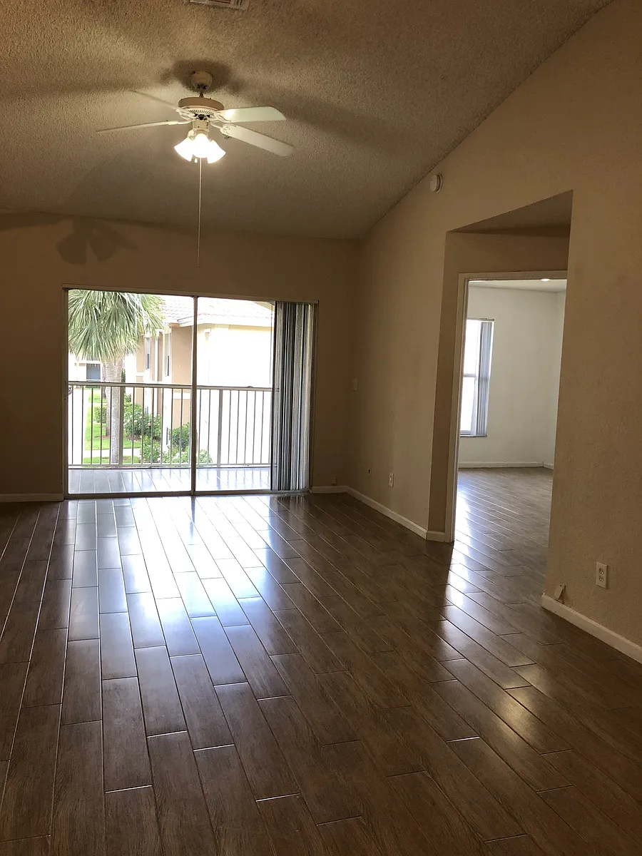 Building Photo - 8255 Ibis Club Dr #508