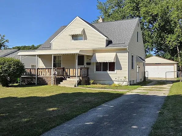 154 Paul St, Bedford, OH 44146
