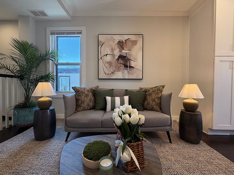 1st image of 57 Hurley St #3