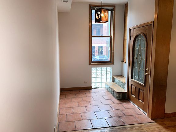 5th image of 3055 N Clybourn Ave APT 1