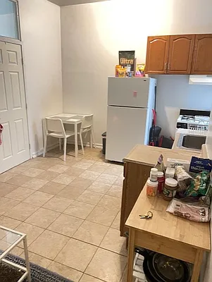 Rented by K & O Realty Associates Inc. | media 32