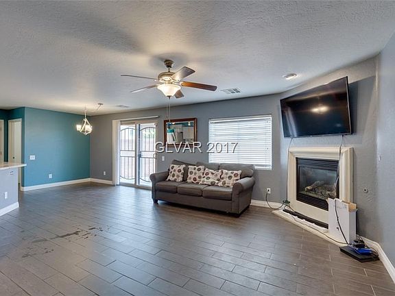 4th image of 9084 Mackanos Ave