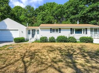 5 Glen Ave, Upton, MA 01568
